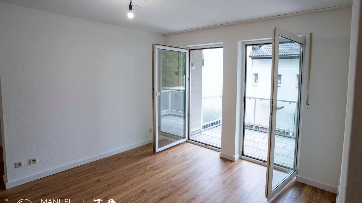Wohnung in Wermelskirchen, vermittelt von Reiher & Löwe: Barrierearme Wohnung mit Loggia und Aufzug, vermietet
