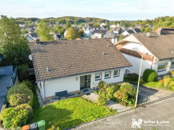 Außen Drohne Vorderansicht mit Fernblick